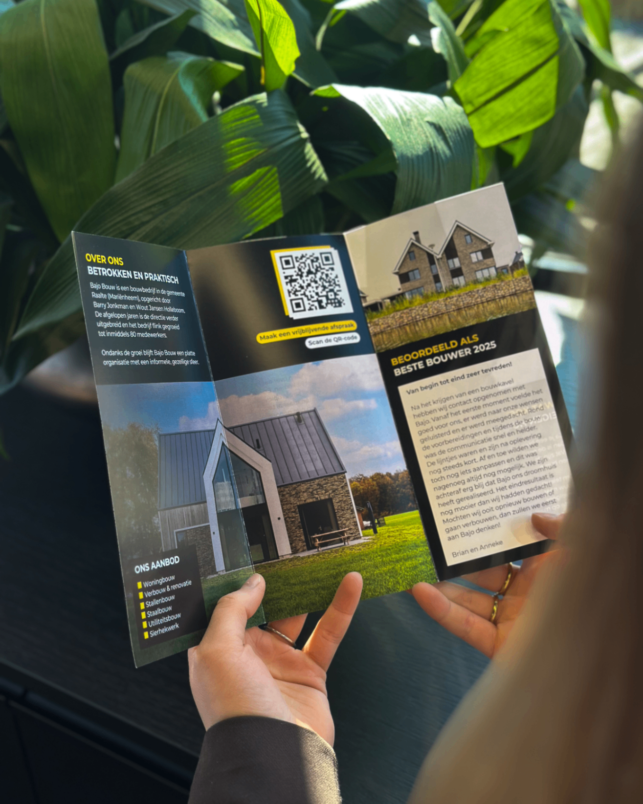 Bajo Bouw, Brochure ontwerp
